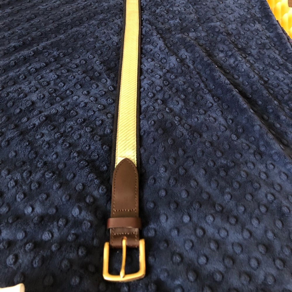 Vineyard Vines Belt Size 36 (fits like a 34)